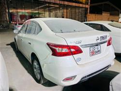 نيسان سيلفي